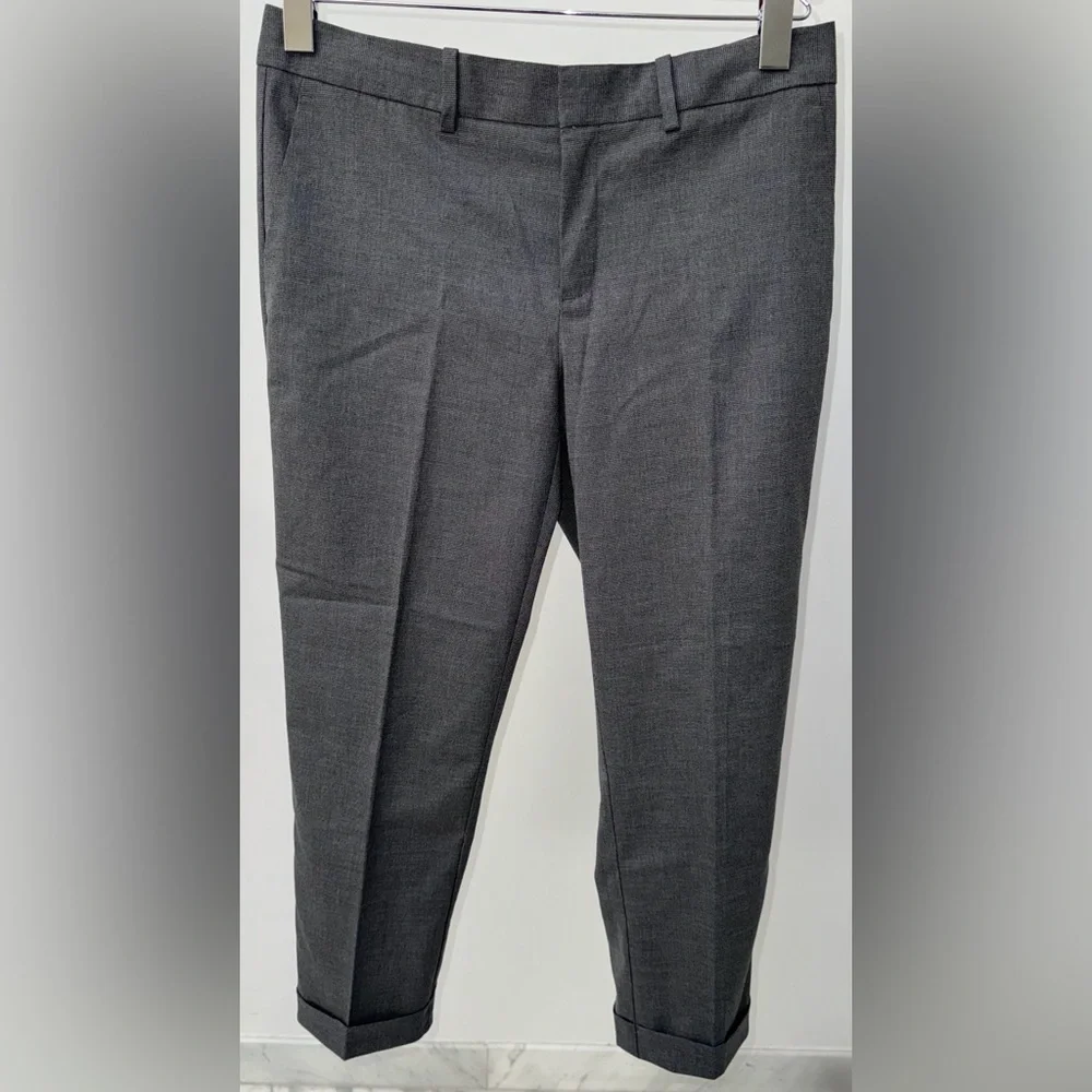 Banana Republic Factory Cropped Roll Cuff Gray Pants,‎ Size 6R